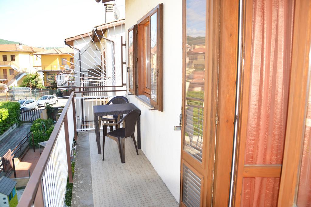 Apartment Santa Maria Bolsena Exterior photo
